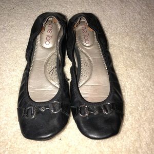 Black Ballet Flats